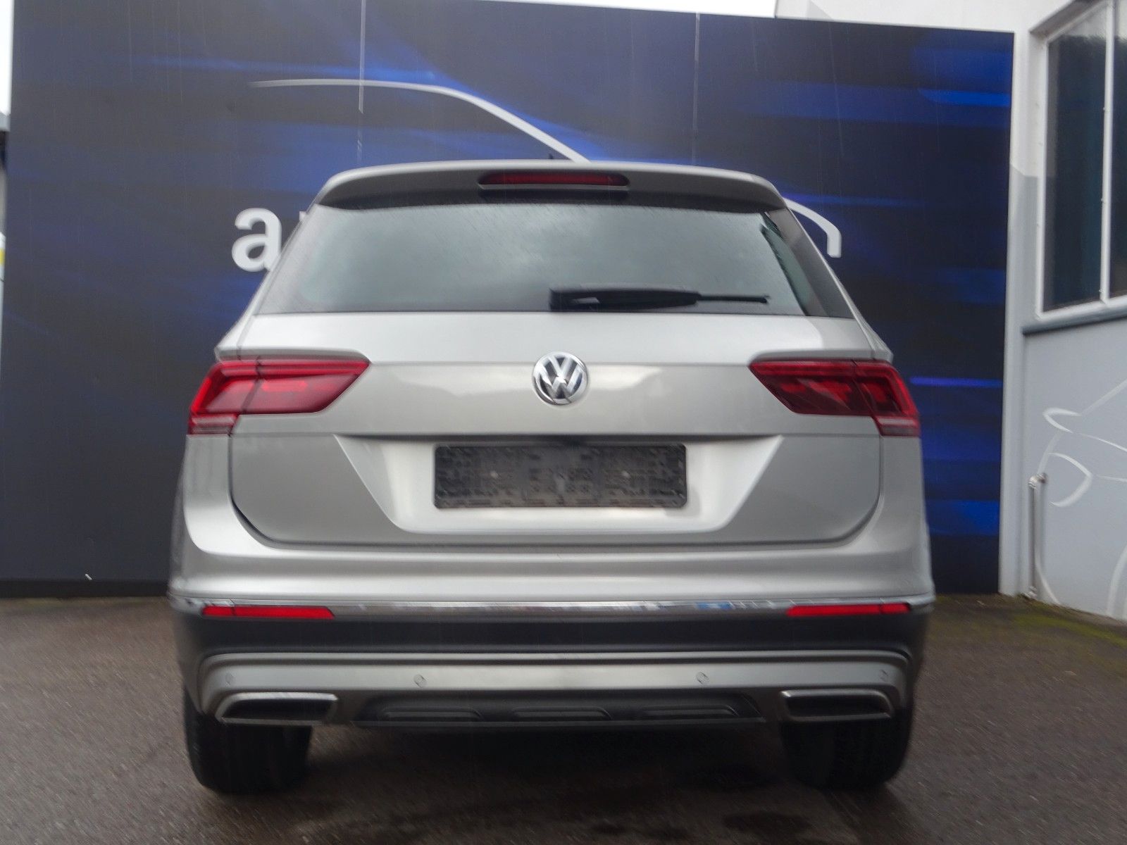 Fahrzeugabbildung Volkswagen Tiguan Highline-4Motion-Standheizung