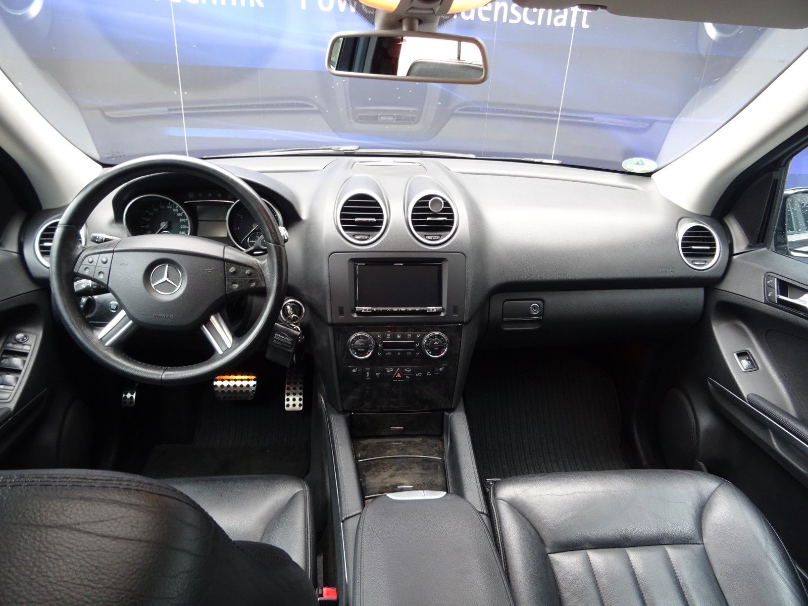 Fahrzeugabbildung Mercedes-Benz ML 500 ML -Klasse ML 500