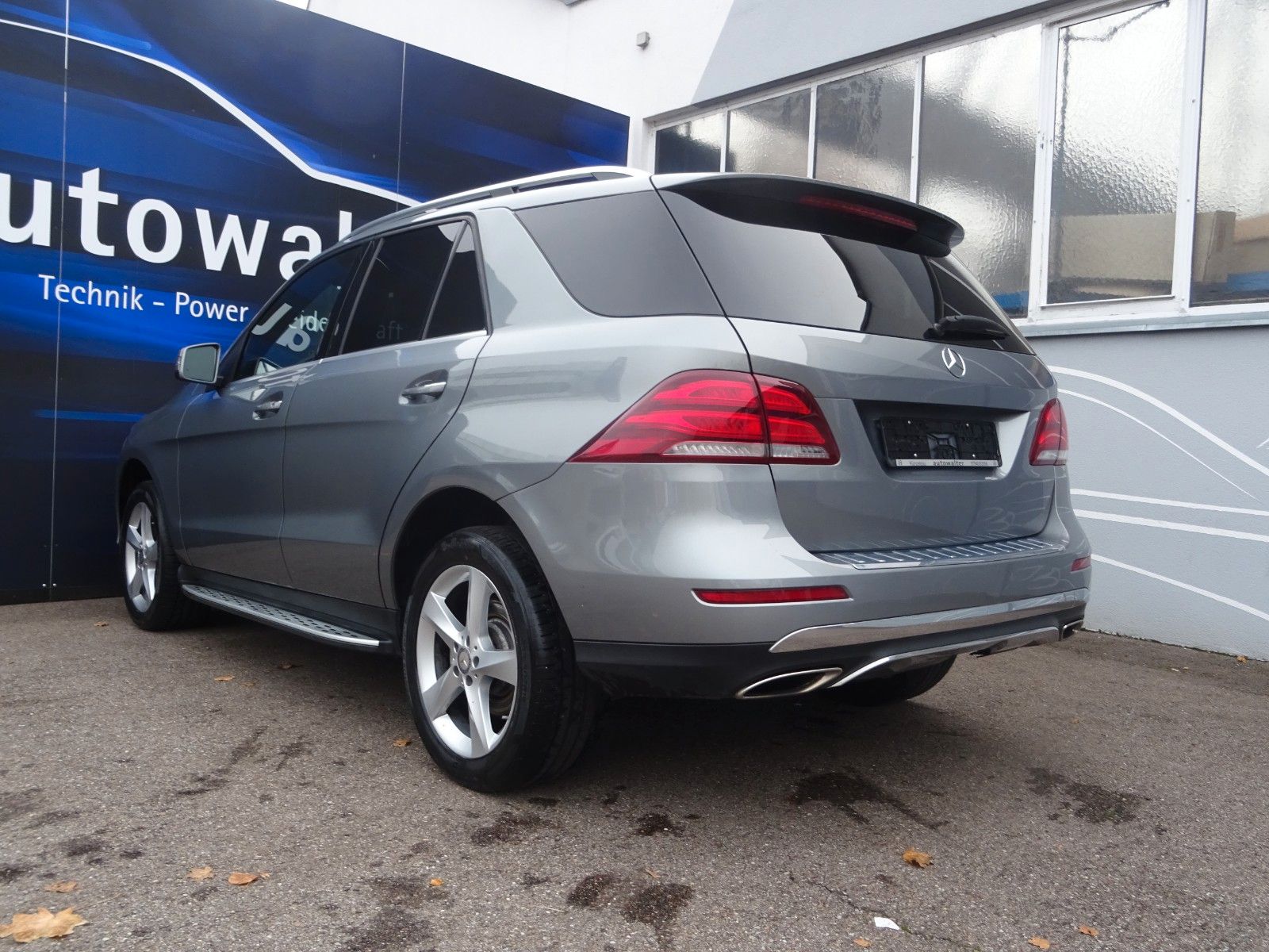 Fahrzeugabbildung Mercedes-Benz GLE 350 4 Matic - AHK - HarmanKardon-