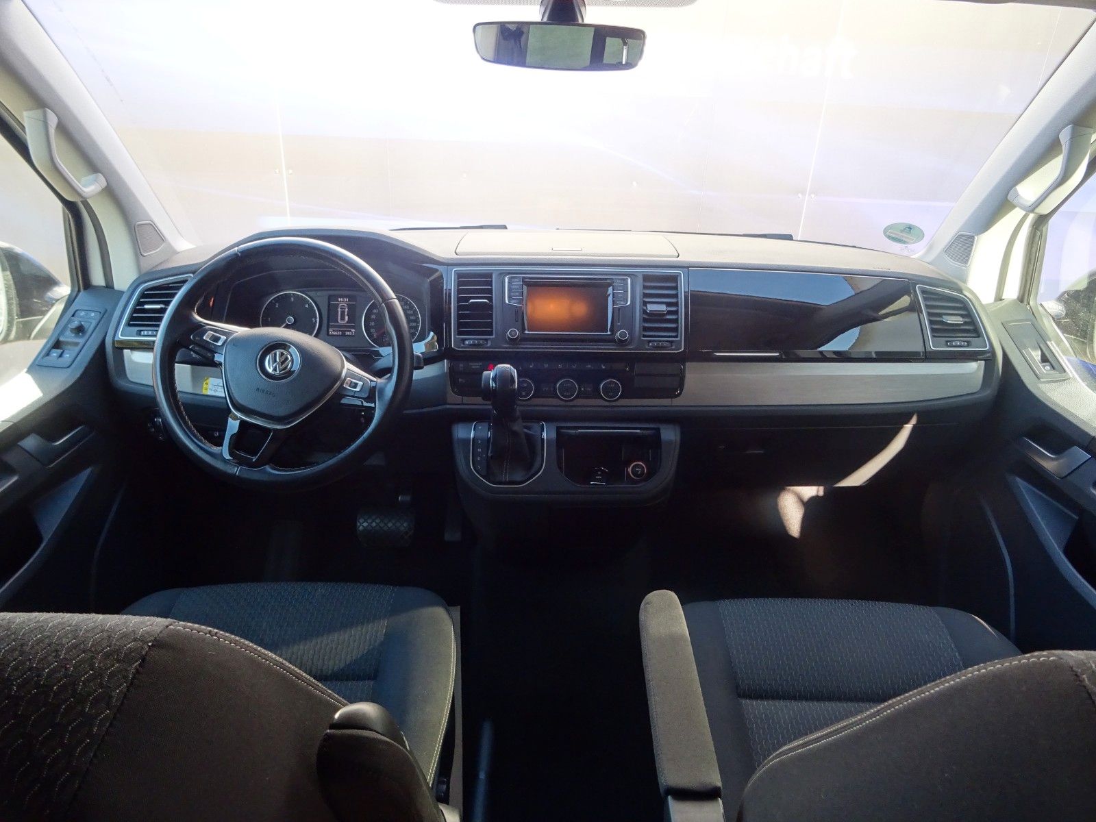 Fahrzeugabbildung Volkswagen T6 California California Beach Edition