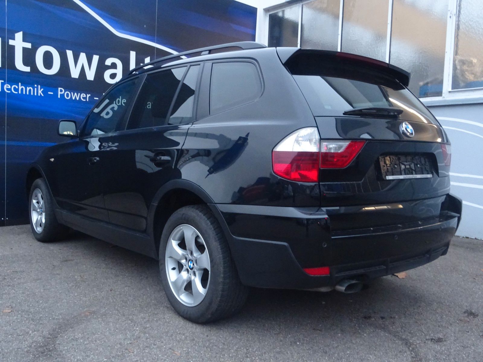 Fahrzeugabbildung BMW X3 Baureihe X3 2.0d