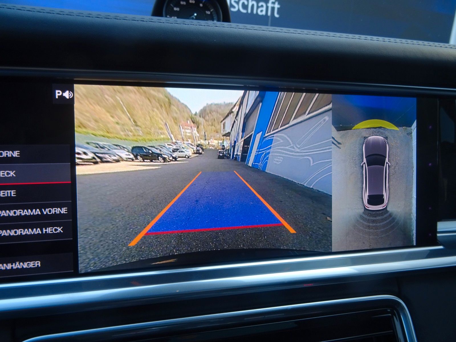 Fahrzeugabbildung Porsche Panamera Sport Turismo 4 S Approved 09.2025