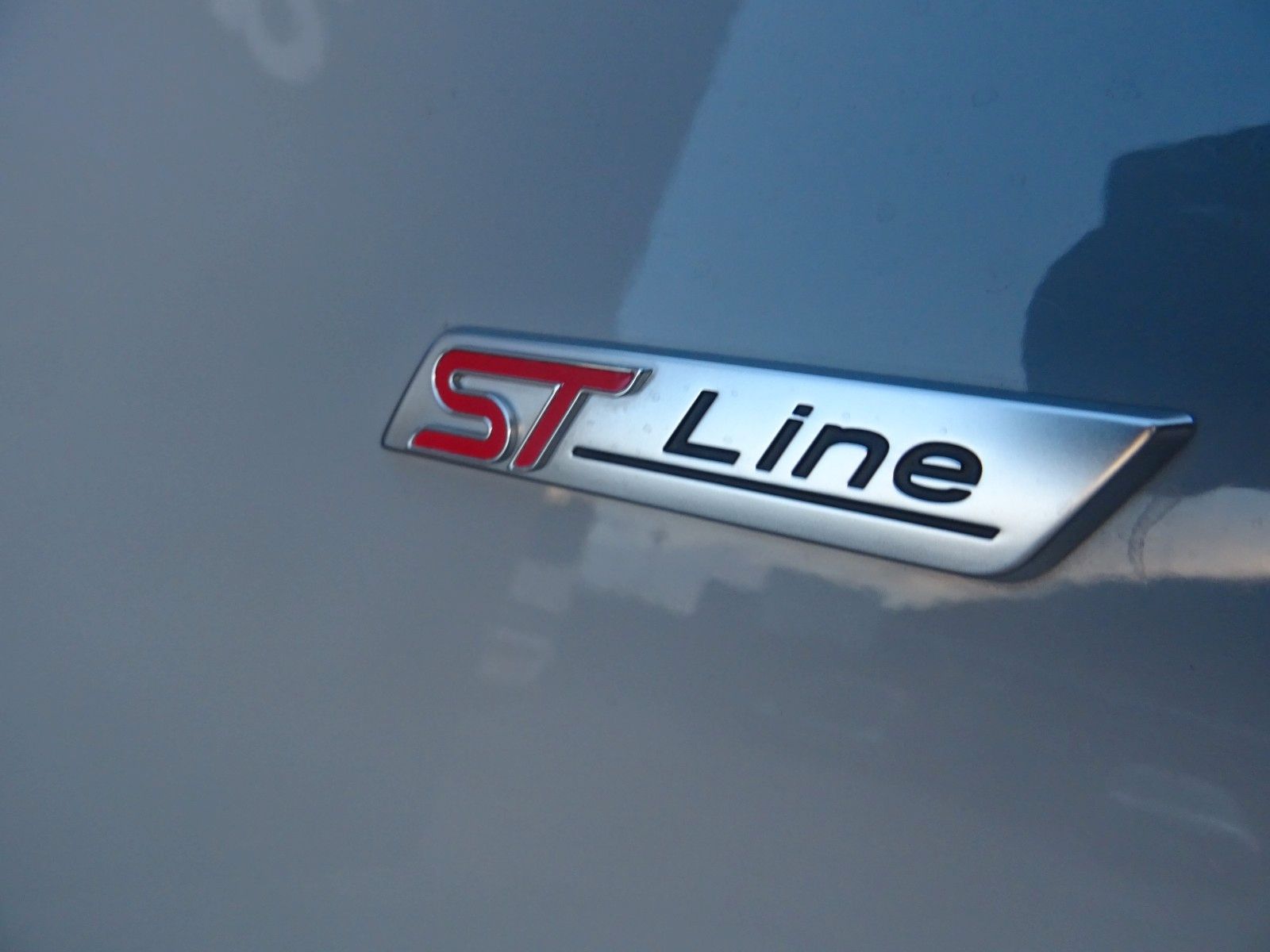 Fahrzeugabbildung Ford Puma Hybrid ST-Line X / AHK /  1.Hand