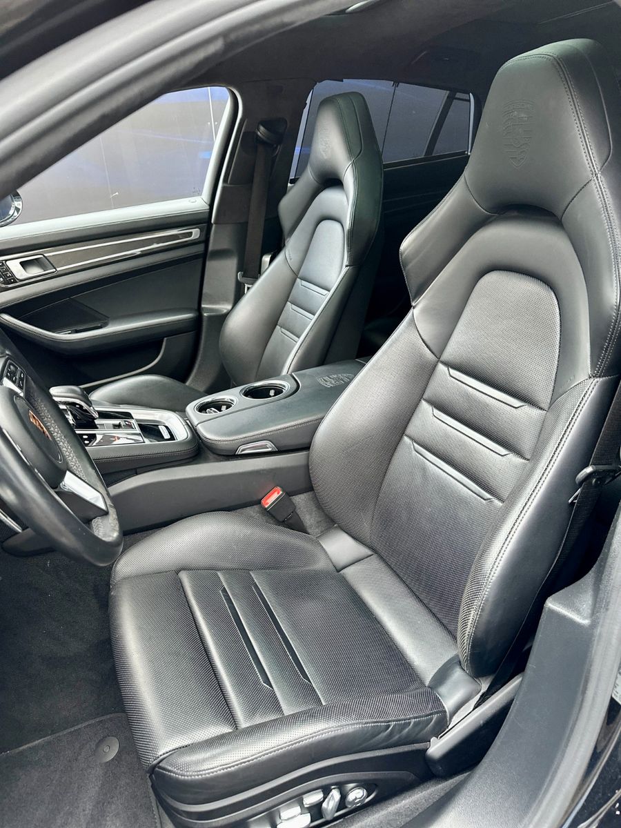 Fahrzeugabbildung Porsche Panamera Turbo-Vollausstattung-NP 202.000€