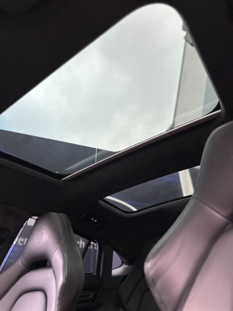 Fahrzeugabbildung Porsche Panamera Turbo-Vollausstattung-NP 202.000€