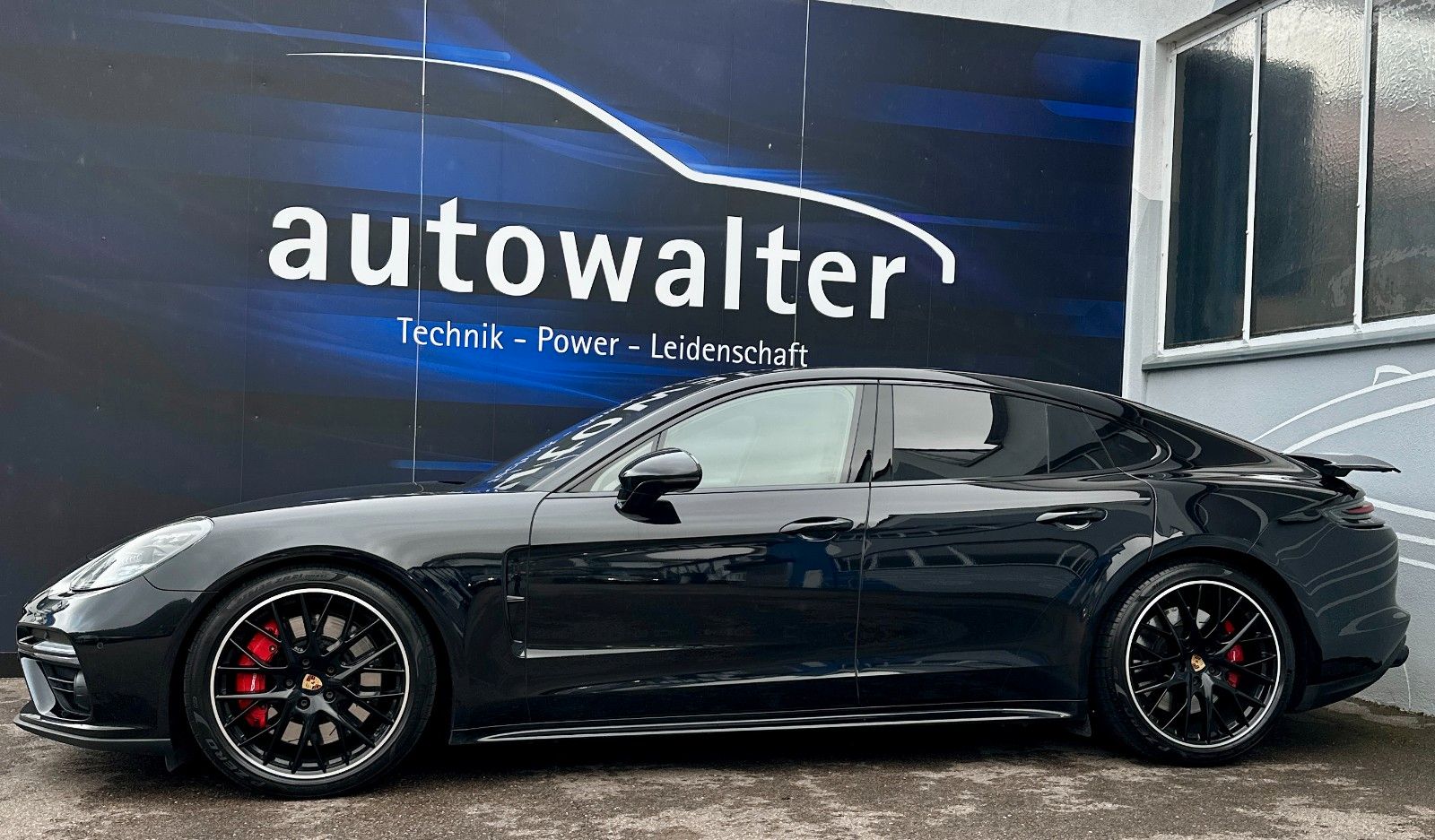 Fahrzeugabbildung Porsche Panamera Turbo-Vollausstattung-NP 202.000€