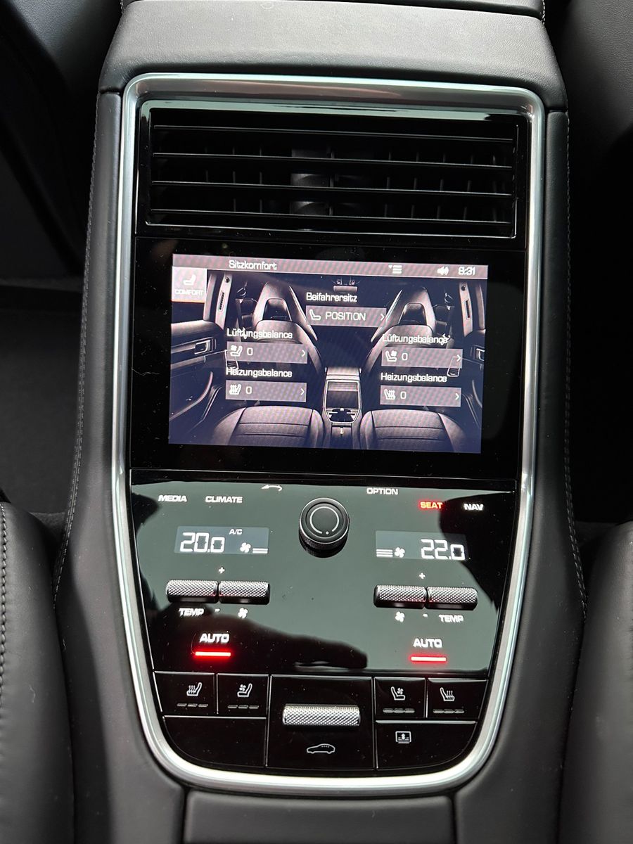 Fahrzeugabbildung Porsche Panamera Turbo-Vollausstattung-NP 202.000€