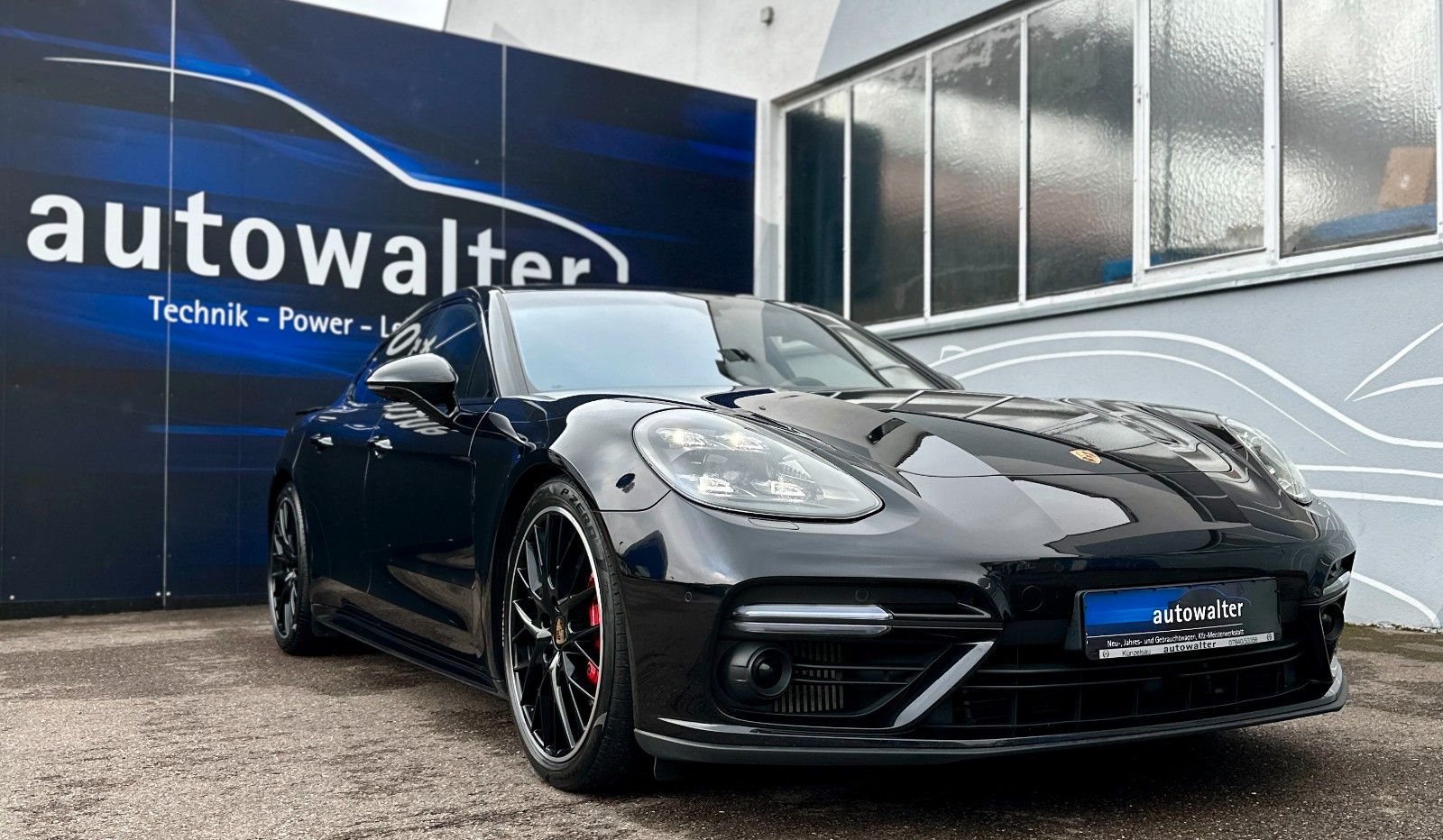 Fahrzeugabbildung Porsche Panamera Turbo-Vollausstattung-NP 202.000€