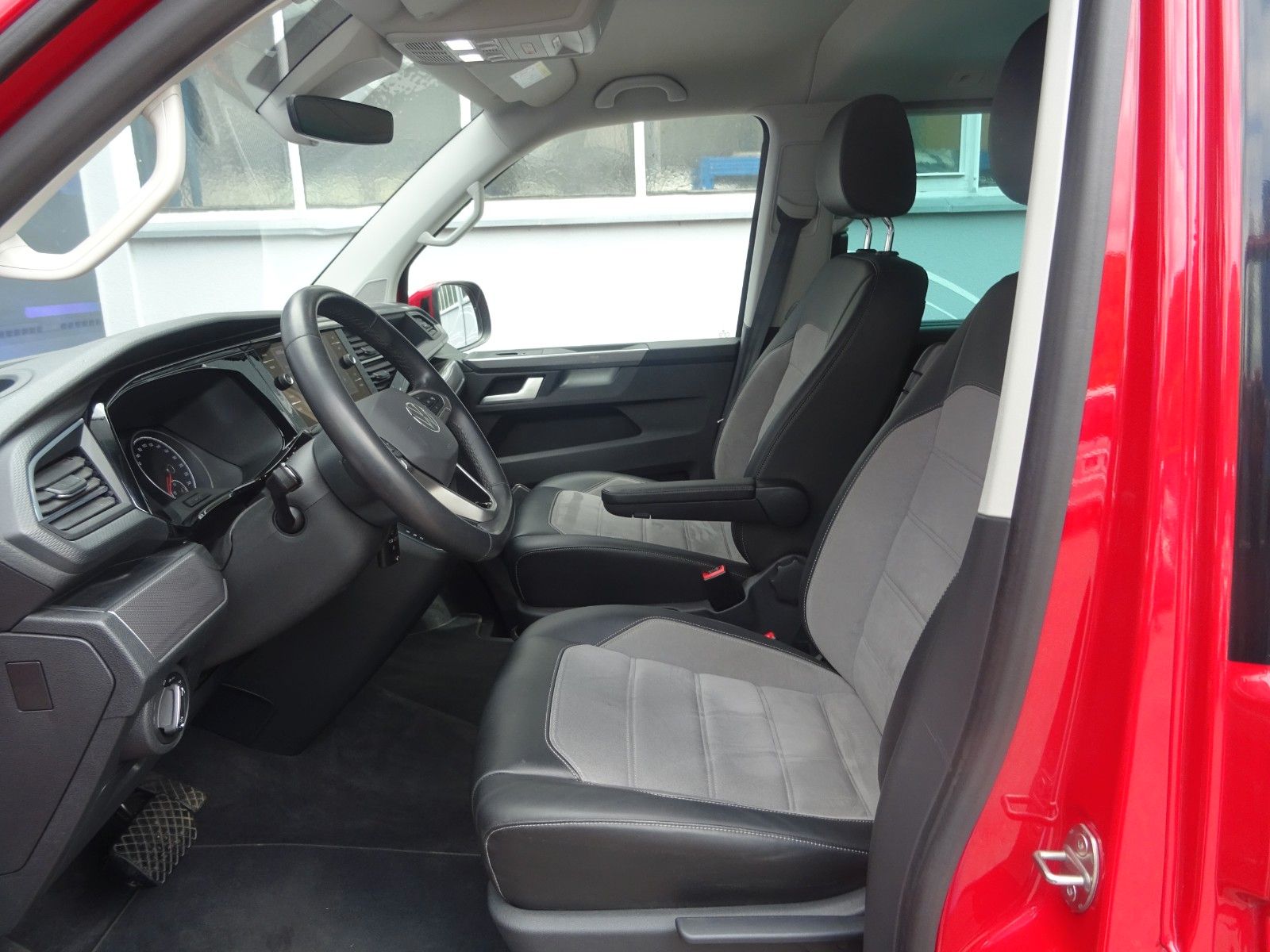 Fahrzeugabbildung Volkswagen T6 Multivan Generation Six