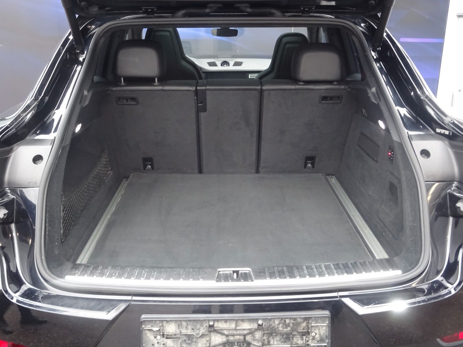 Fahrzeugabbildung Porsche Cayenne Coupe Turbo