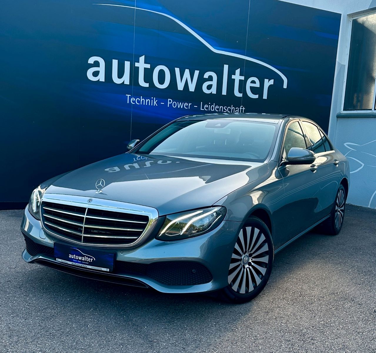 Mercedes-Benz E 200 -LED-Rückfahr-großer Service neu-TOP