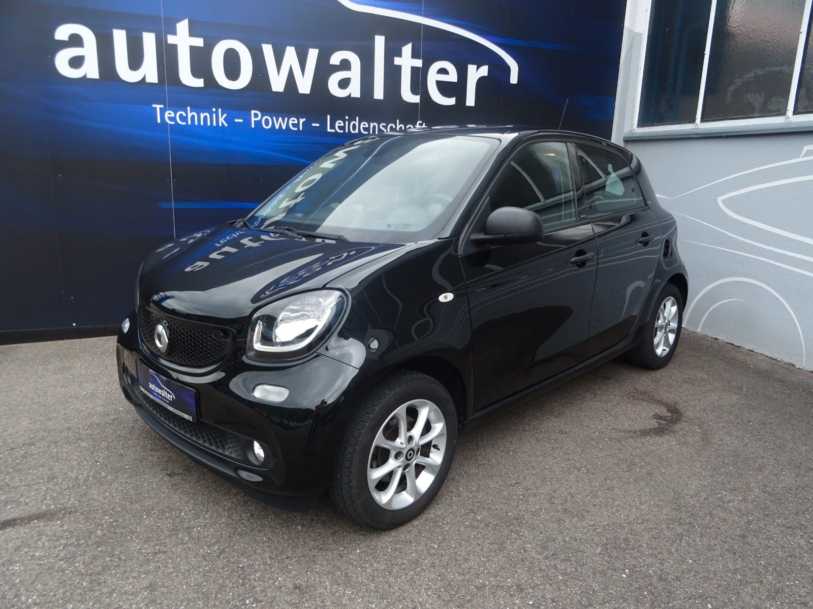 Fahrzeugabbildung Smart ForFour forfour Basis 52kW
