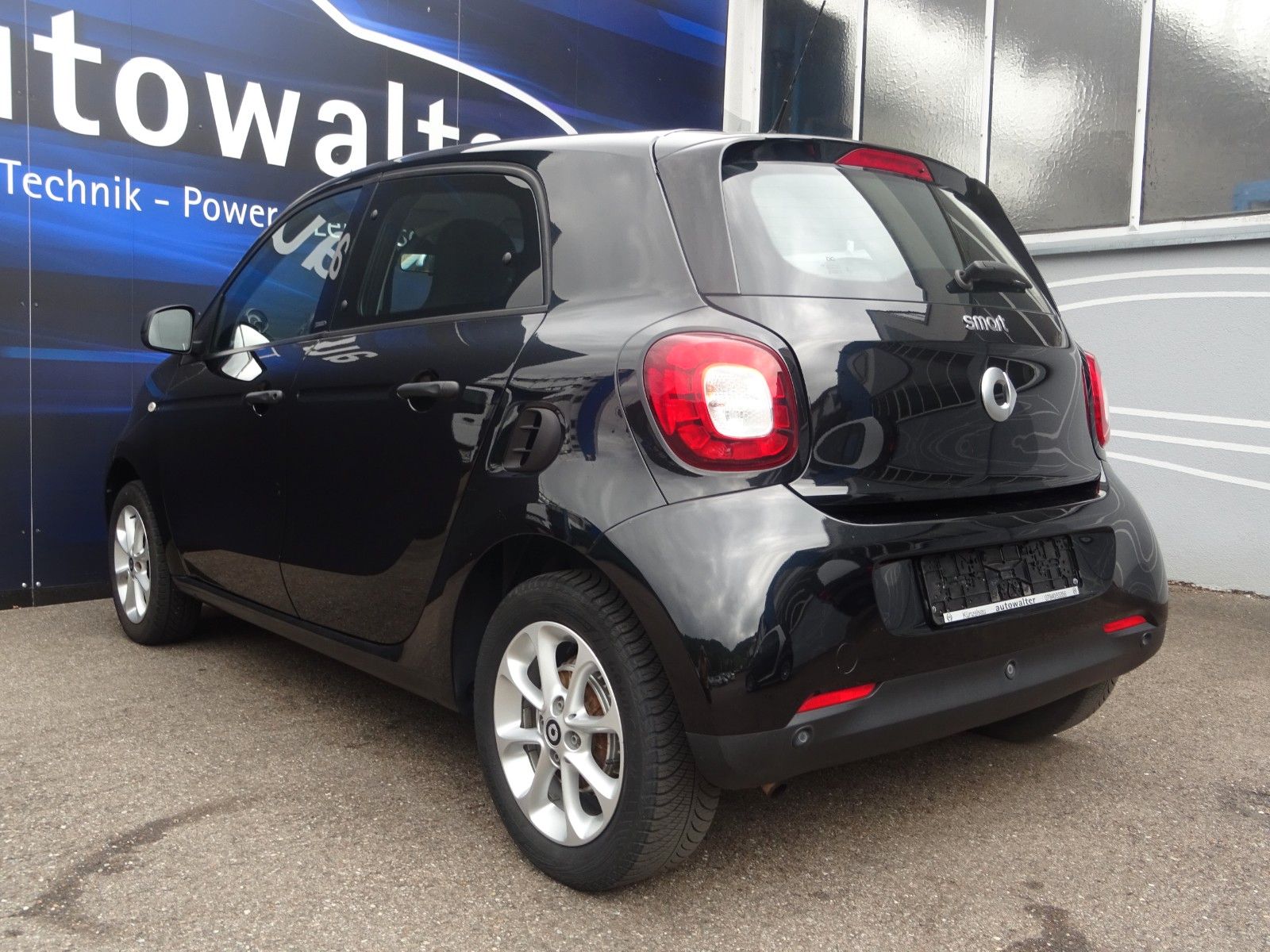 Fahrzeugabbildung Smart ForFour forfour Basis 52kW