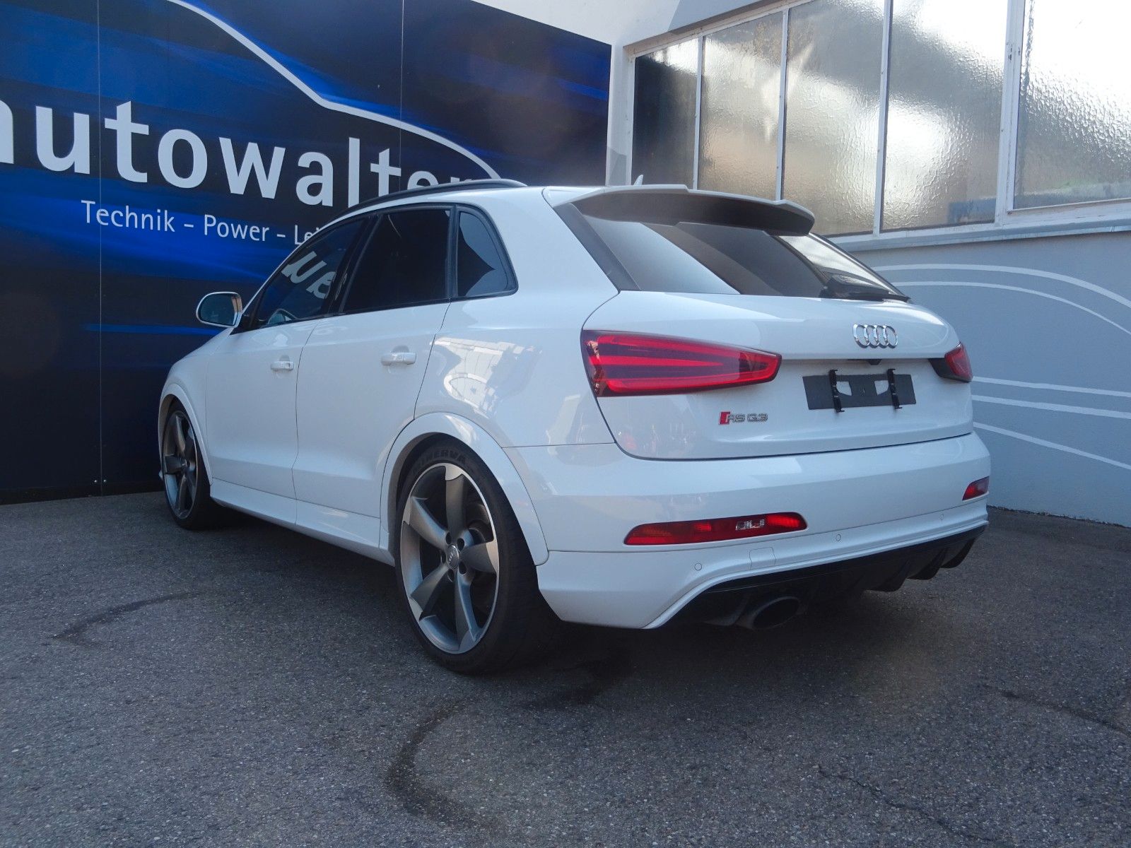 Fahrzeugabbildung Audi RSQ3 RS Q3 2.5 TFSI quattro,AHK Schwenkbar