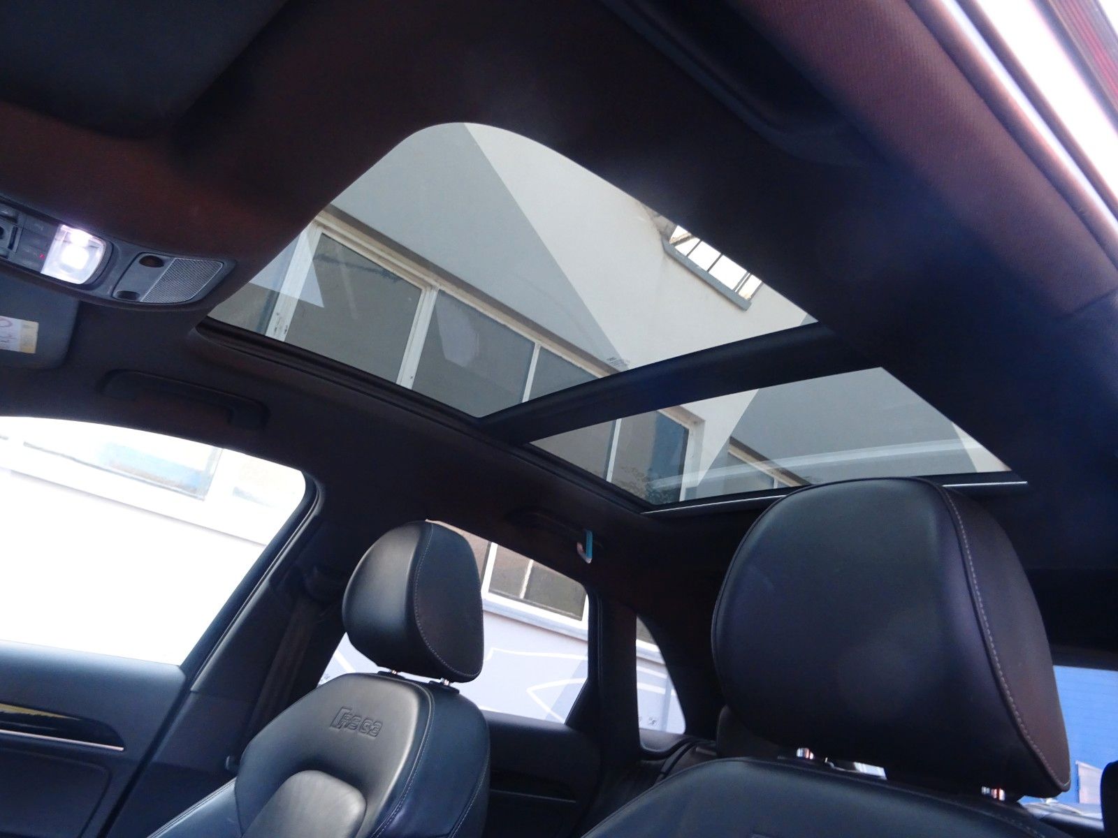 Fahrzeugabbildung Audi RSQ3 RS Q3 2.5 TFSI quattro,AHK Schwenkbar