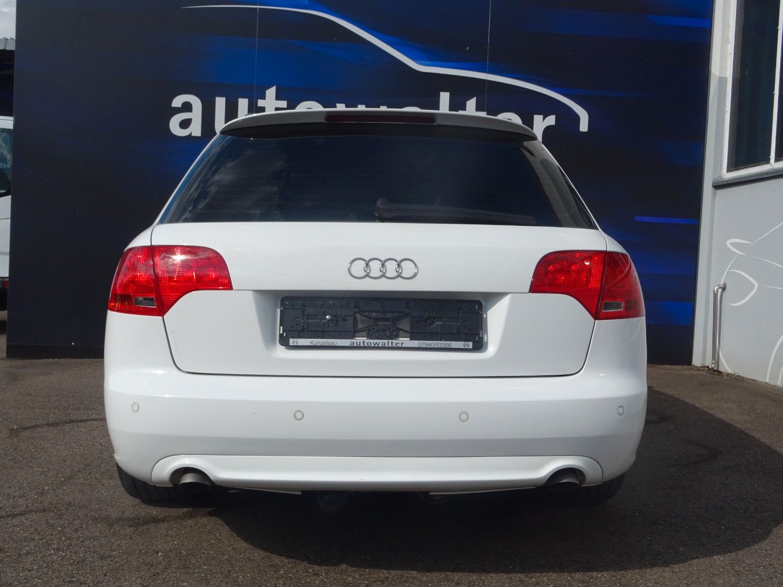 Fahrzeugabbildung Audi A4 Avant 3.0 TDI quattro S line