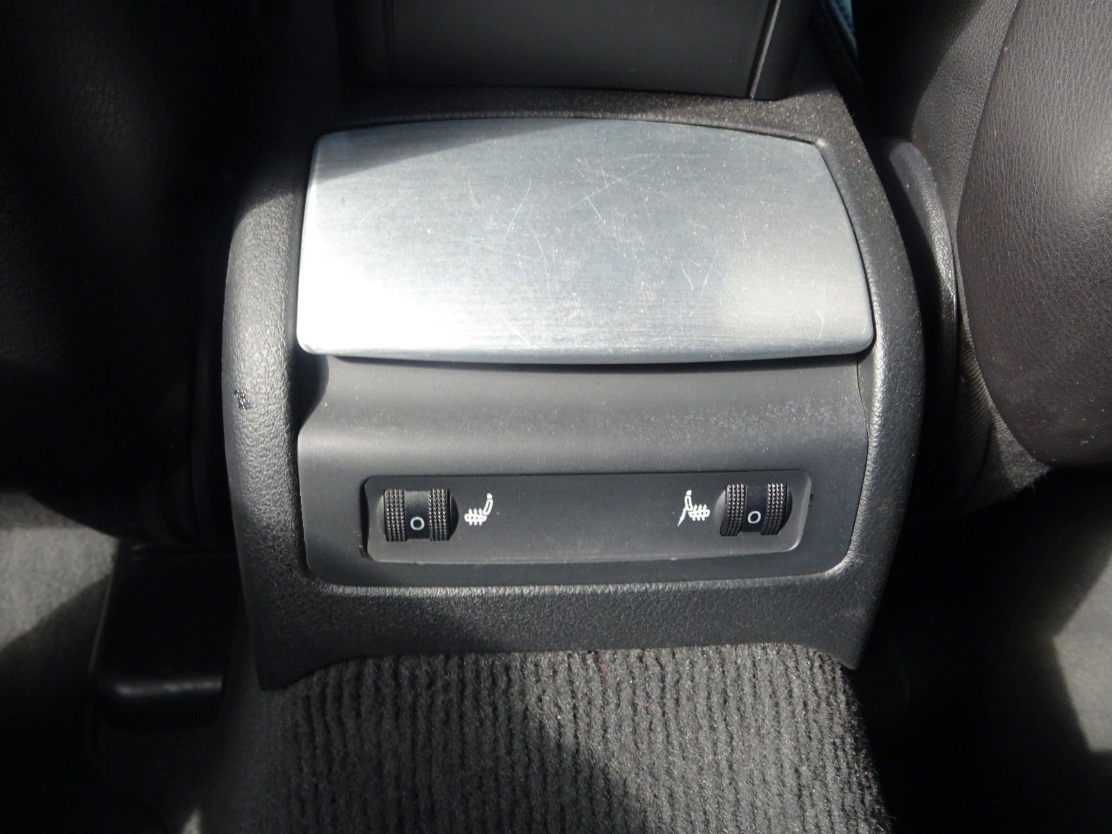 Fahrzeugabbildung Audi A4 Avant 3.0 TDI quattro S line
