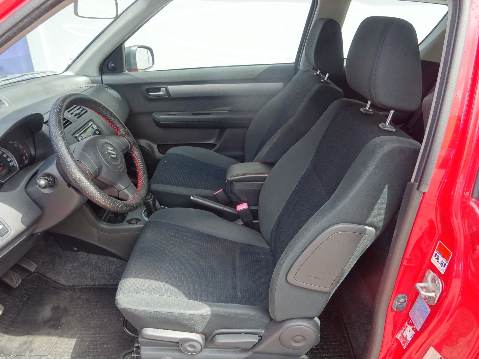 Fahrzeugabbildung Suzuki Swift Lim. Classic