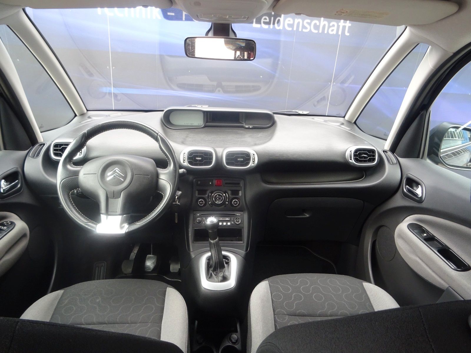 Fahrzeugabbildung Citroën C3 Picasso Tendance