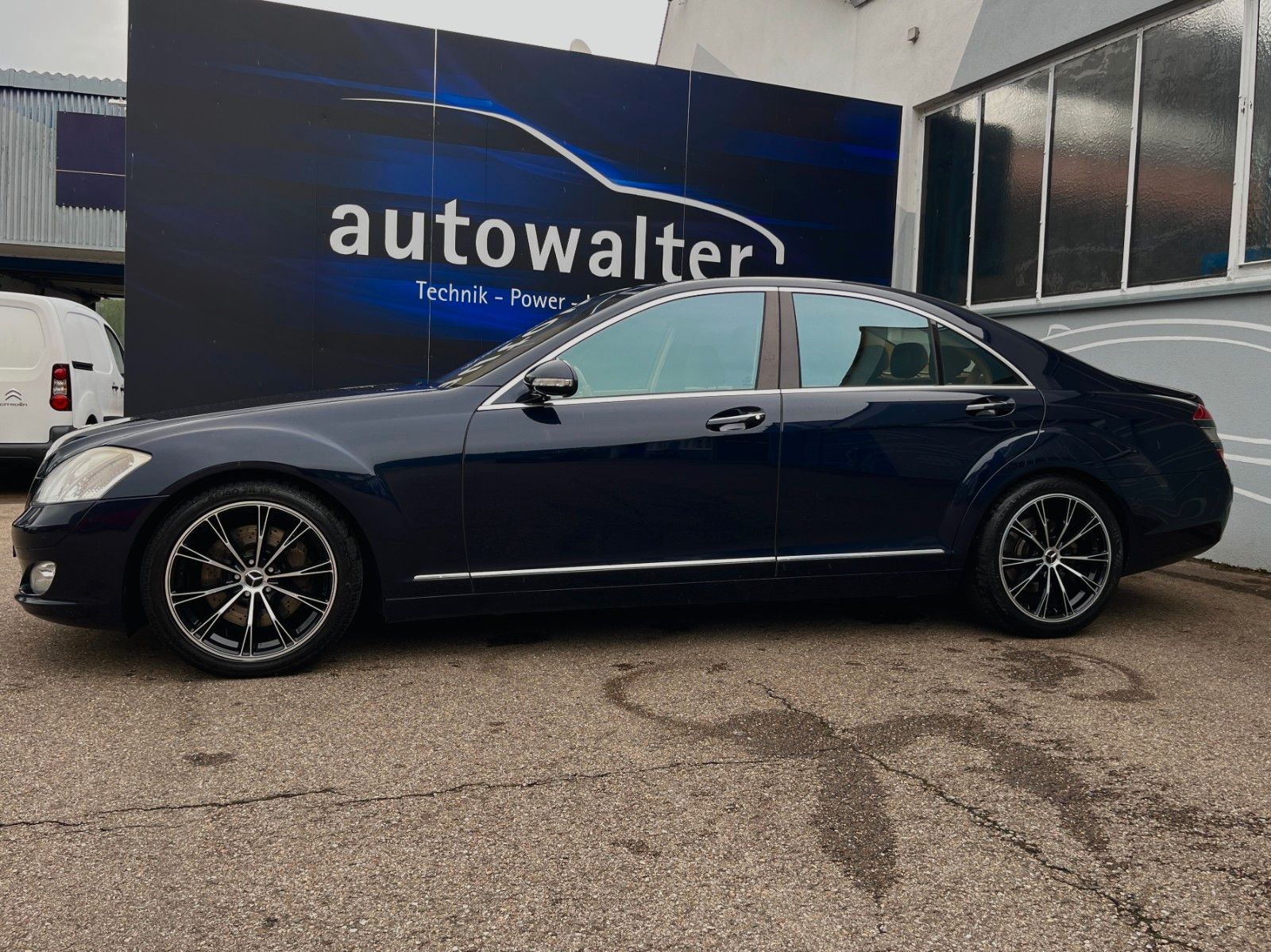 Fahrzeugabbildung Mercedes-Benz Lim. S 500 AHK Schwenkbar,