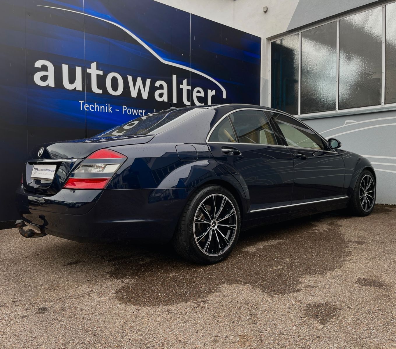 Fahrzeugabbildung Mercedes-Benz Lim. S 500 AHK Schwenkbar,