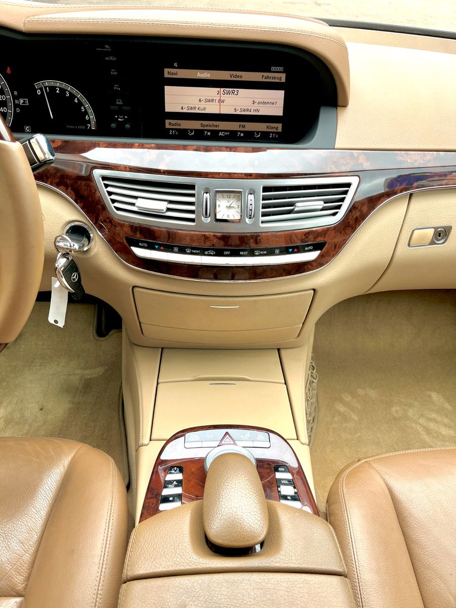 Fahrzeugabbildung Mercedes-Benz Lim. S 500 AHK Schwenkbar,