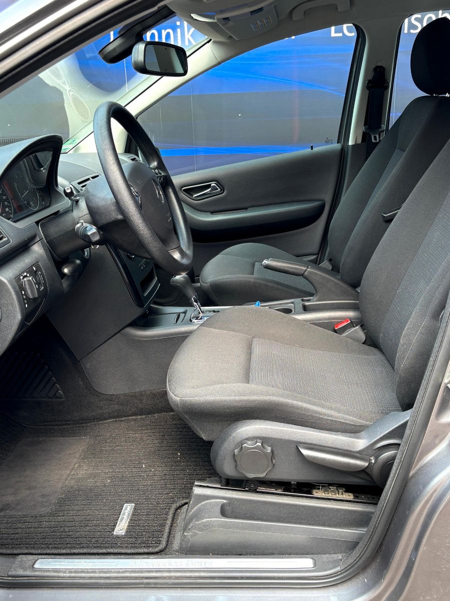 Fahrzeugabbildung Mercedes-Benz A 180 A -Klasse A 180