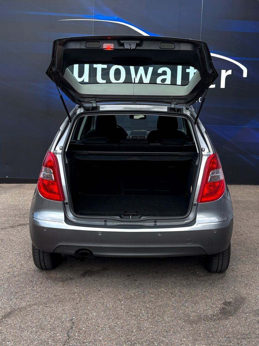 Fahrzeugabbildung Mercedes-Benz A 180 A -Klasse A 180