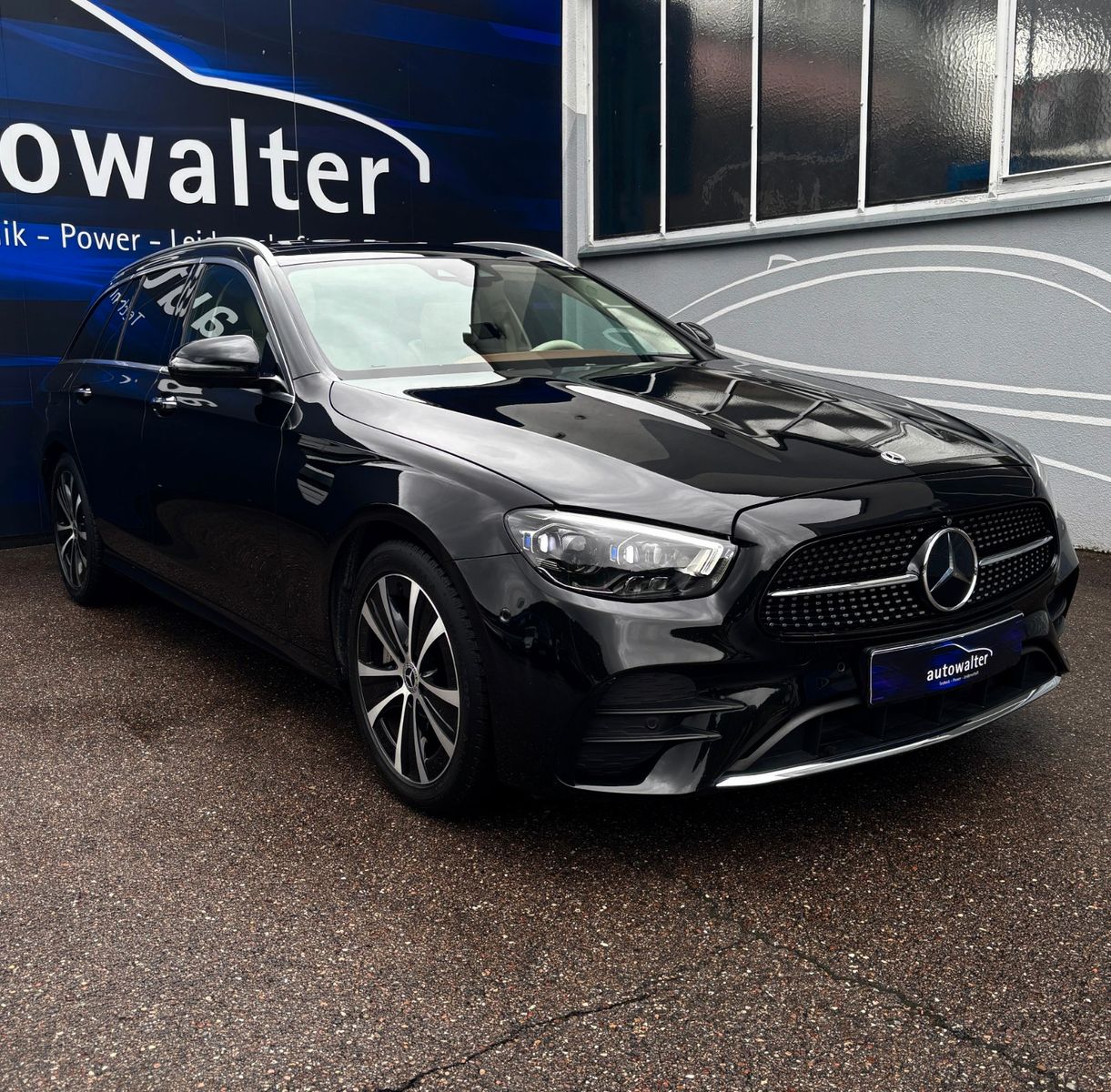 Fahrzeugabbildung Mercedes-Benz E 400 d 4Matic,Designo,Standheizung