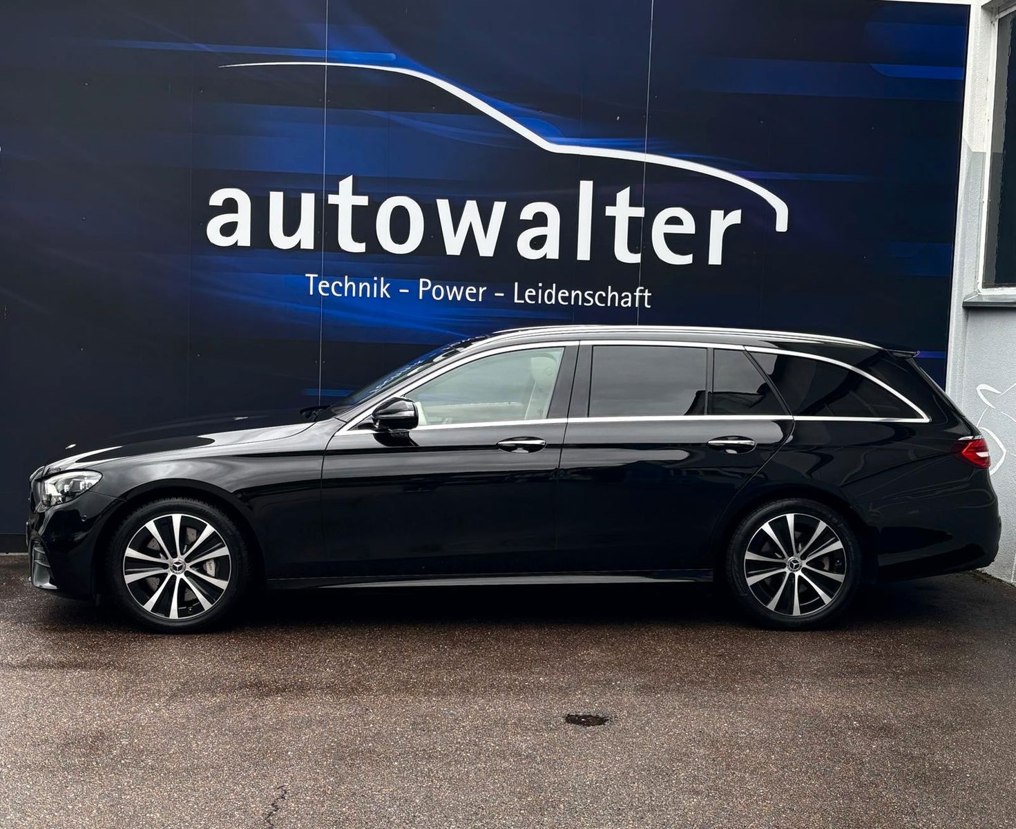 Fahrzeugabbildung Mercedes-Benz E 400 d 4Matic,Designo,Standheizung