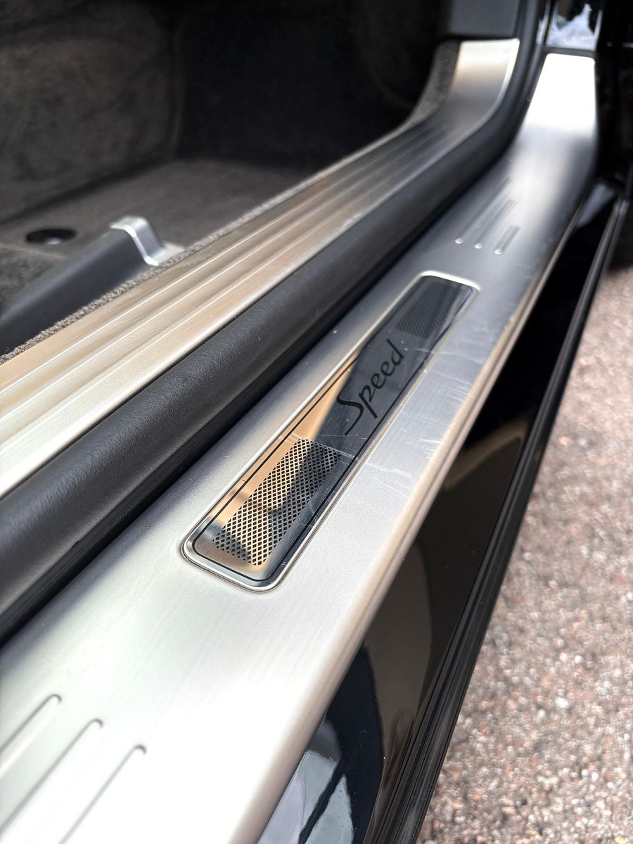 Fahrzeugabbildung Bentley Continental GT SPEED