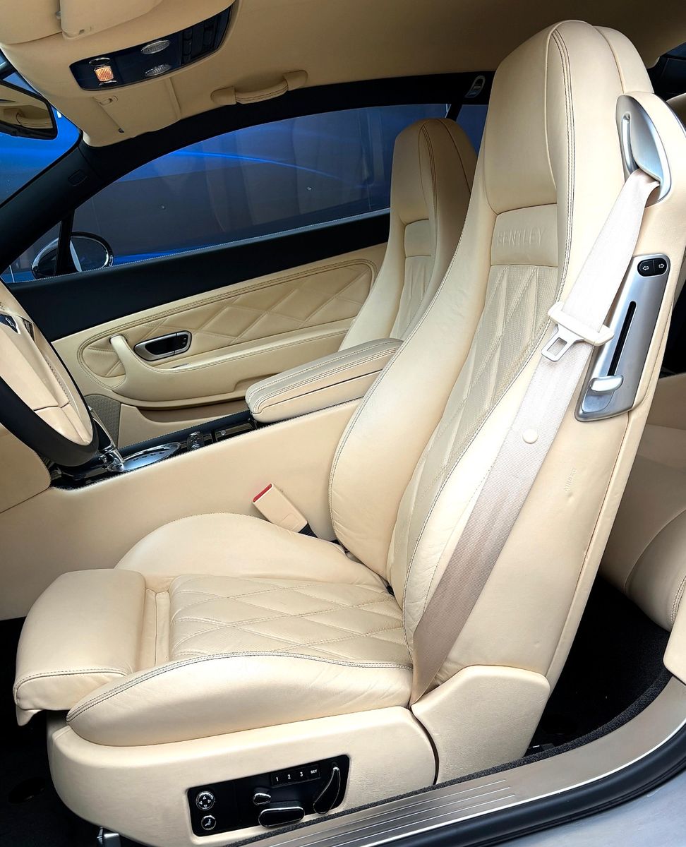 Fahrzeugabbildung Bentley Continental GT SPEED