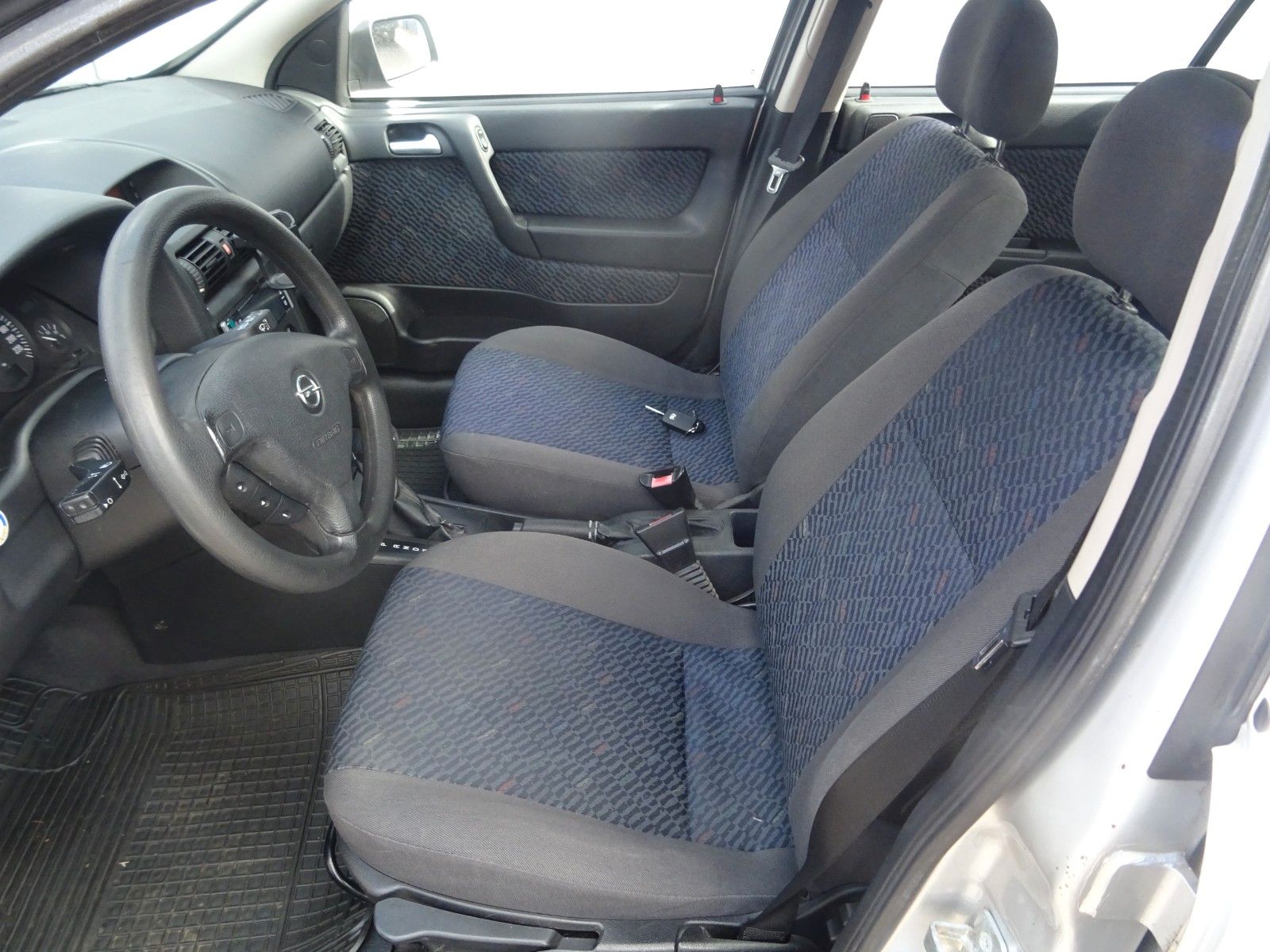 Fahrzeugabbildung Opel Astra 1.6 16V Selection