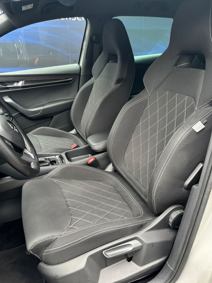 Fahrzeugabbildung SKODA Karoq Sportline