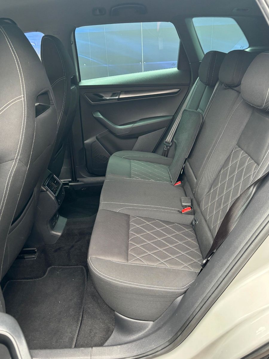 Fahrzeugabbildung SKODA Karoq Sportline