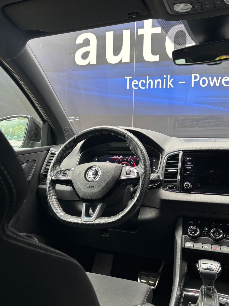 Fahrzeugabbildung SKODA Karoq Sportline
