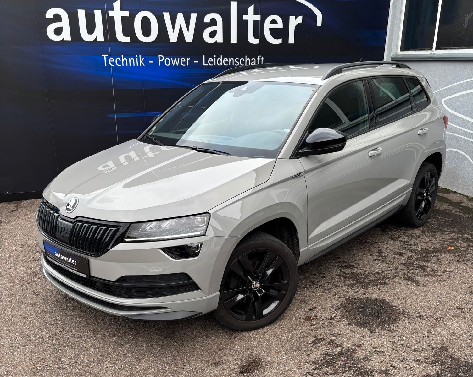 Fahrzeugabbildung SKODA Karoq Sportline