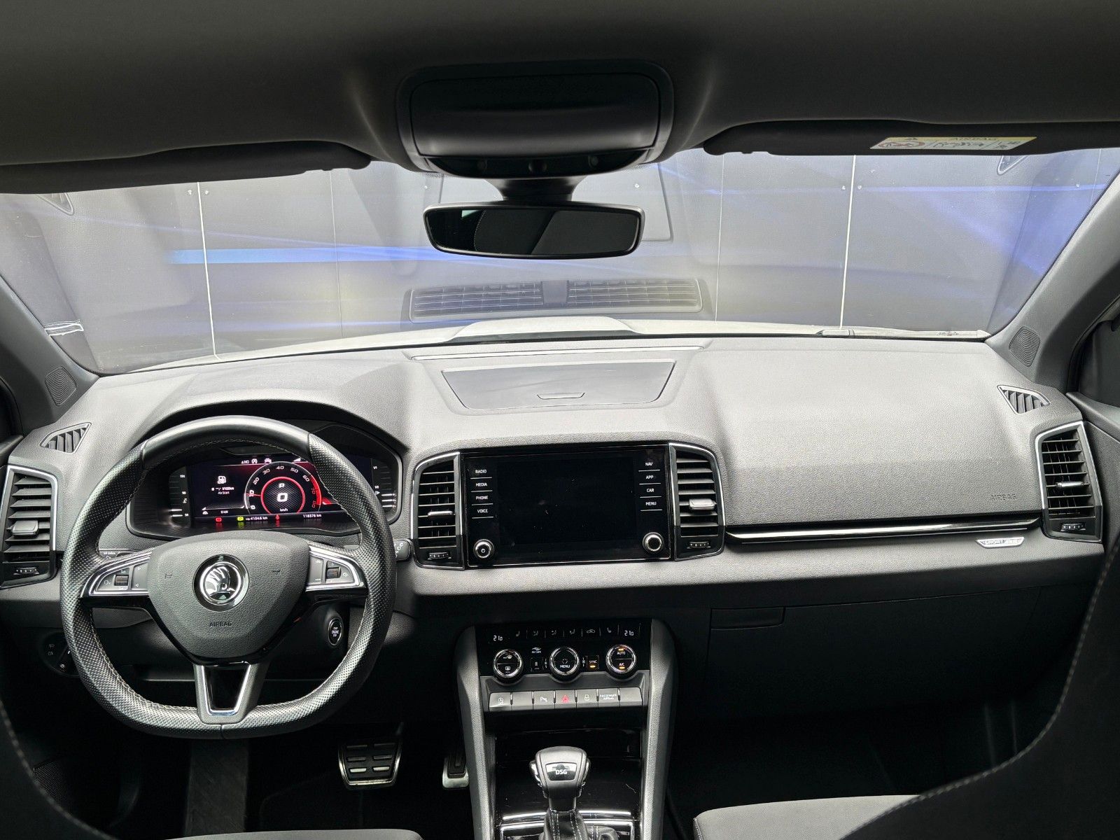 Fahrzeugabbildung SKODA Karoq Sportline