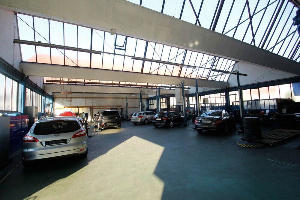 Fahrzeugabbildung Ford S-MAX Titanium,7 Sitzer,ATM 50000 KM