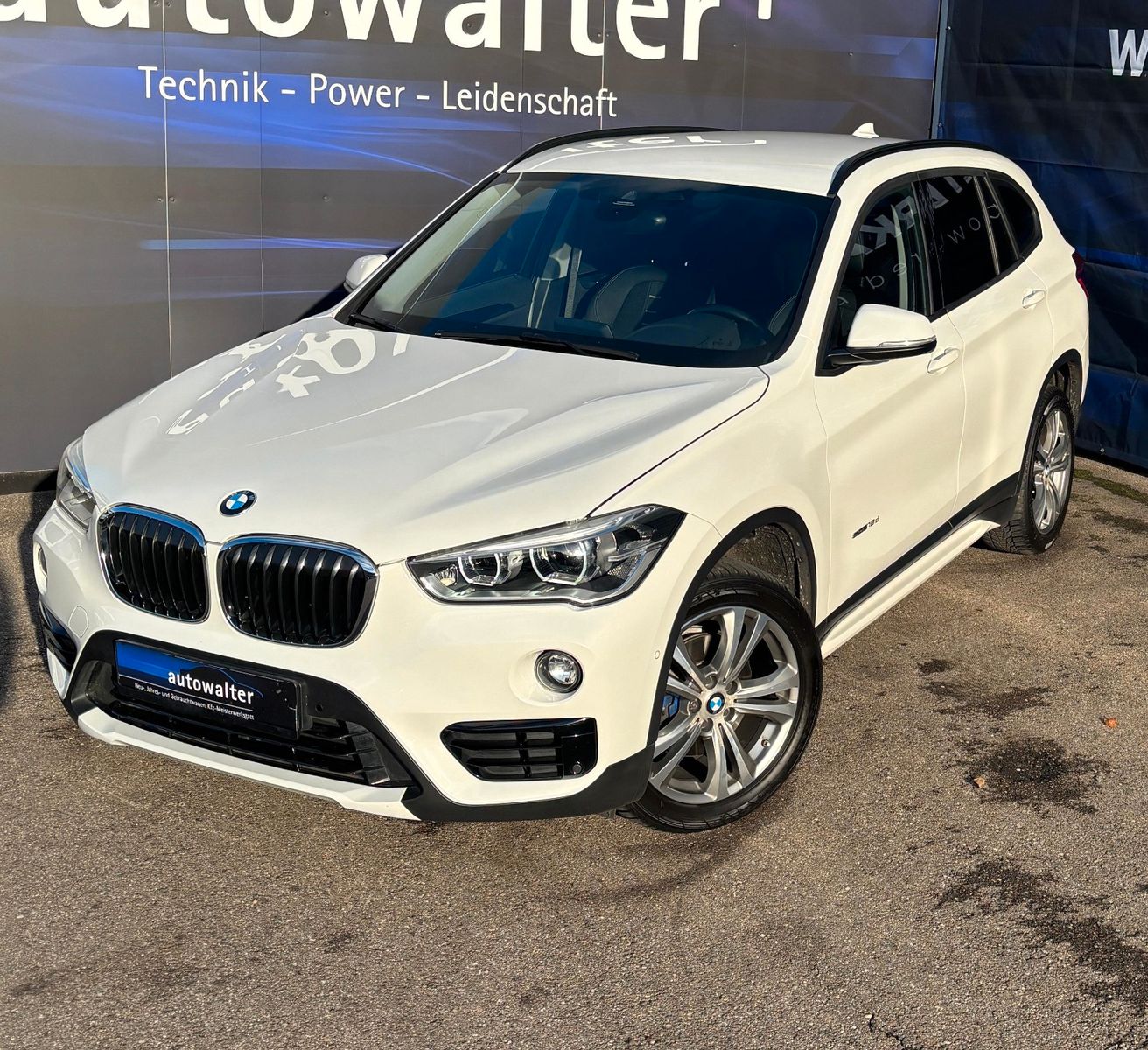 Fahrzeugabbildung BMW X1 sDrive 18 d Sport Line