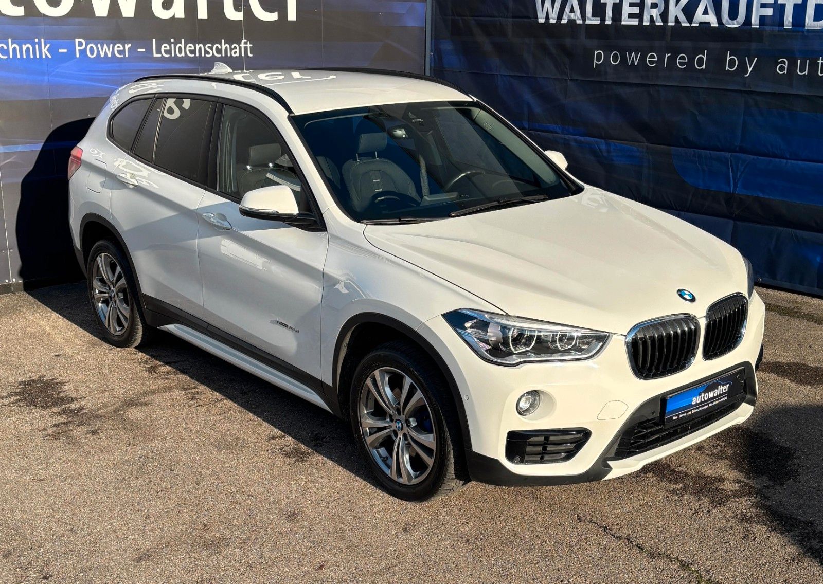 Fahrzeugabbildung BMW X1 sDrive 18 d Sport Line