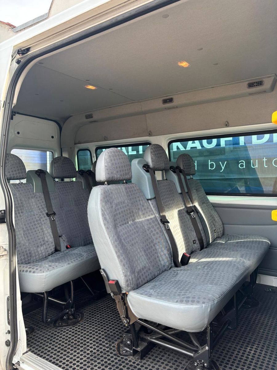 Fahrzeugabbildung Ford Transit Kombi FT 300 M Trend