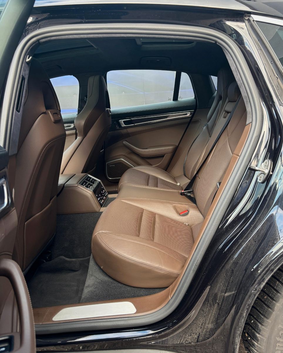 Fahrzeugabbildung Porsche Panamera Turbo S-Vollausstattung