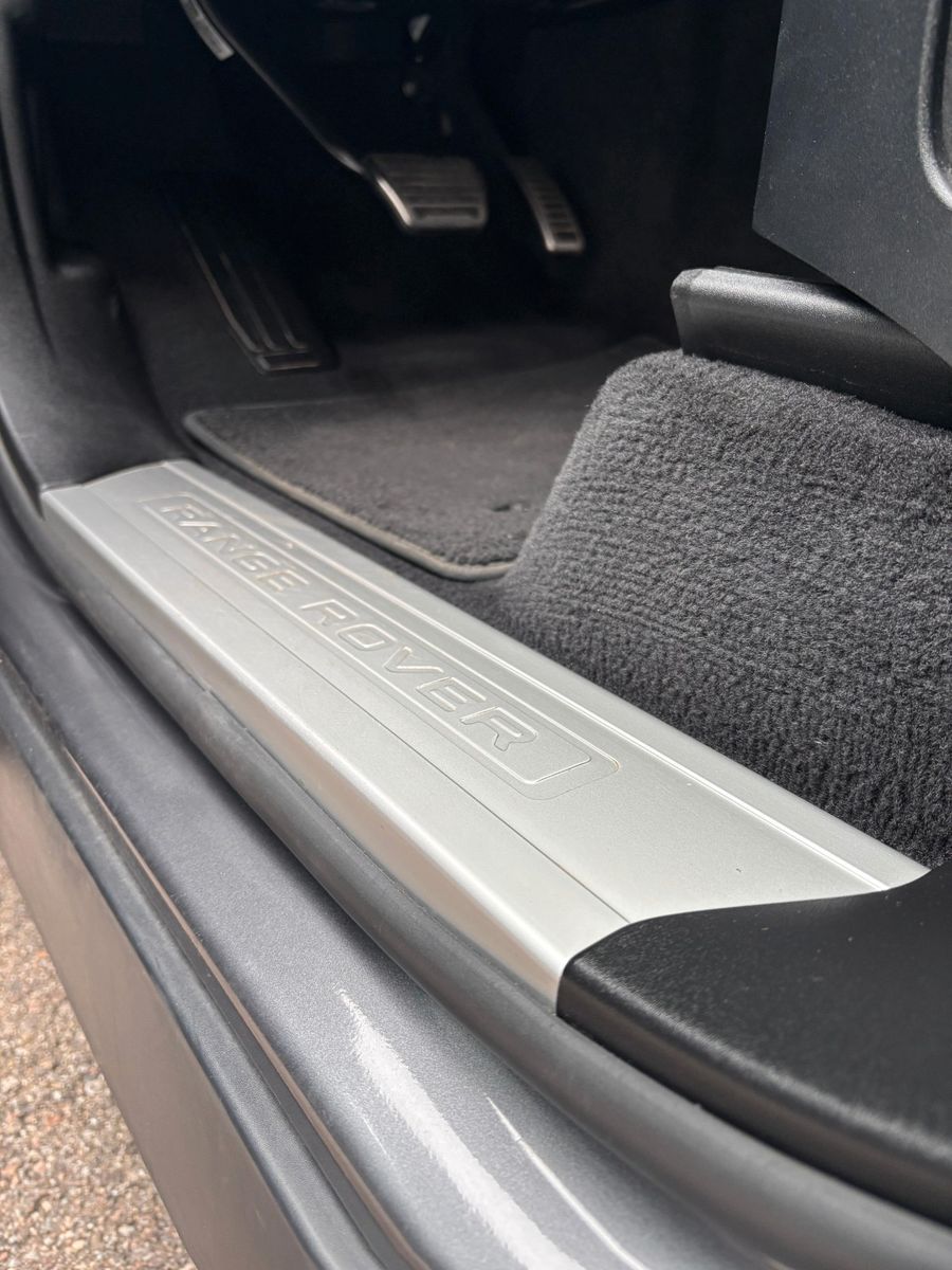 Fahrzeugabbildung Land Rover Range Rover Sport HSE Dynamic,AHK Schwenkbar